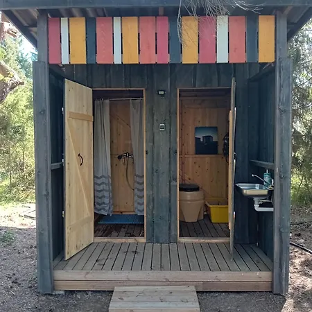 Boheemlaslik Poeoening Lahe Aeaeres * Pädaste