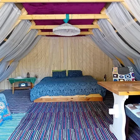 Campsite Boheemlaslik Poeoening Lahe Aeaeres