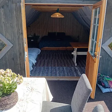 Campsite Boheemlaslik Poeoening Lahe Aeaeres Padaste (Muhu)