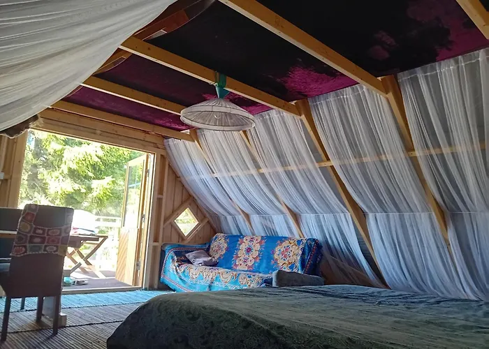 Boheemlaslik Poeoening Lahe Aeaeres Laagriplats Padaste (Muhu)