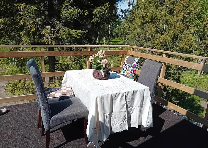 Boheemlaslik Poeoening Lahe Aeaeres Pädaste