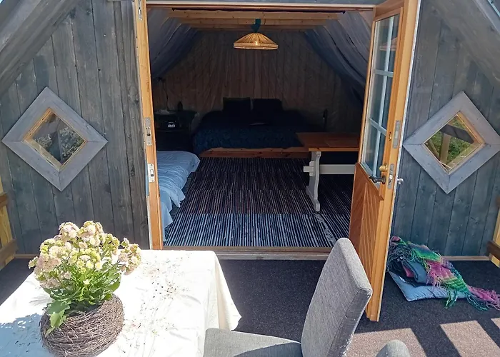 Laagriplats Boheemlaslik Poeoening Lahe Aeaeres Padaste (Muhu)