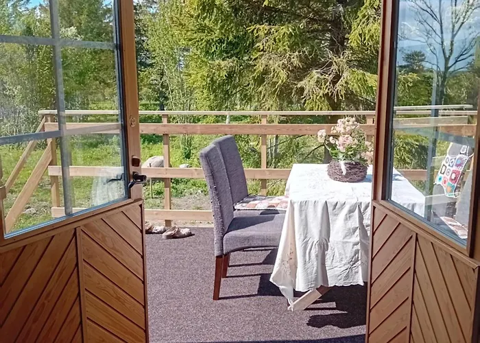 Boheemlaslik Poeoening Lahe Aeaeres Padaste (Muhu)